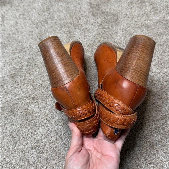 RAG & BONE Tan Leather Stylish Ankle Boots With Straps Around The Ankle - Picture 6 of 10
